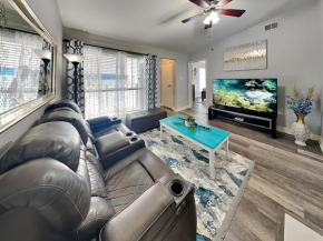 Palms At Cove View 1704 - Glowing Fun